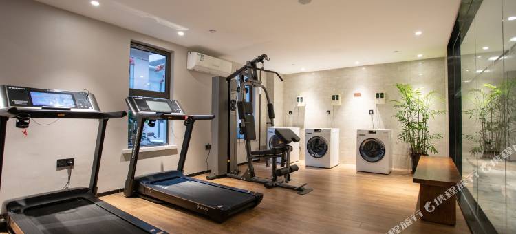 格雅酒店(上海北外滩大连路地铁站店)图片