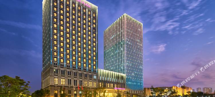 武汉保和皇冠假日酒店图片