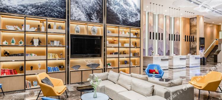 淄博高新区柳泉路亚朵酒店图片