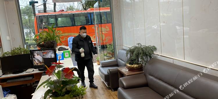 青年快捷宾馆(科学大道地铁站店)图片