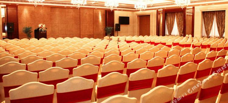 金龙玉凤饭店(常德欢乐城高铁站店)图片