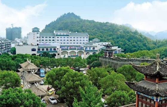 新昌白云山庄(大佛寺店)图片