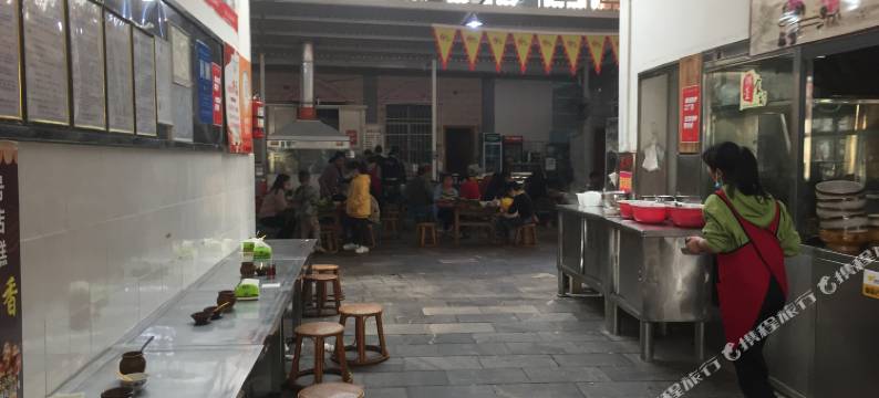 蒙自朗廷休闲酒店图片