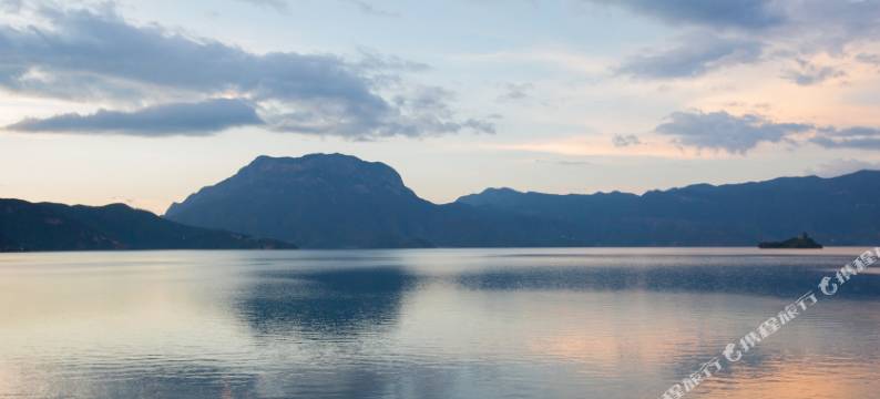 泸沽湖悦湖精品酒店图片