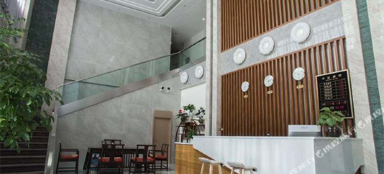 华宁人和酒店图片