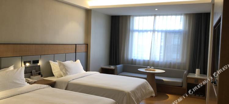 宁武华美酒店图片