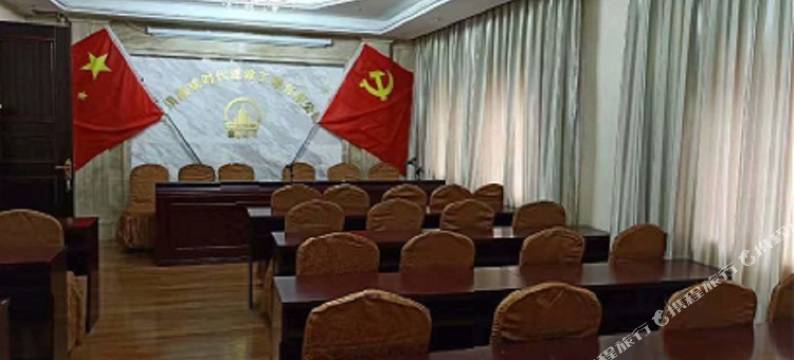 松潘岷江豪庭国际大酒店(黄龙九寨高铁站店)图片