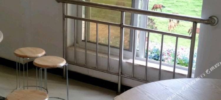 关山草原雪枫酒店(关山牧场店)图片