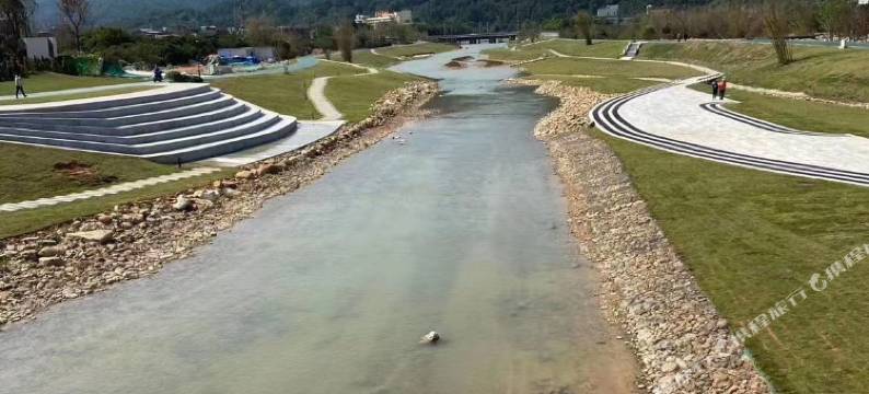 广州碧水新村月色别墅图片