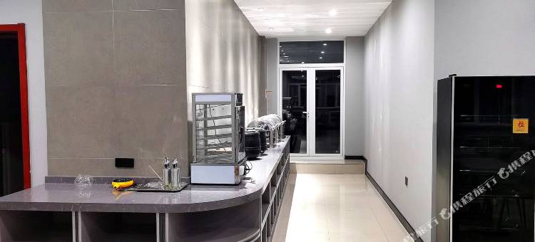 华驿精选酒店(沧州火车站第三中学店)图片