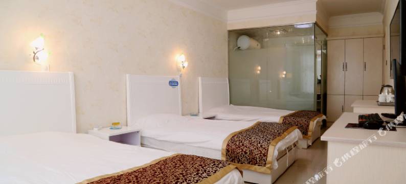 忆家快捷宾馆(沽源新车站店)图片