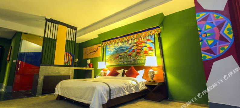 康定梵音阿缦艺术酒店图片