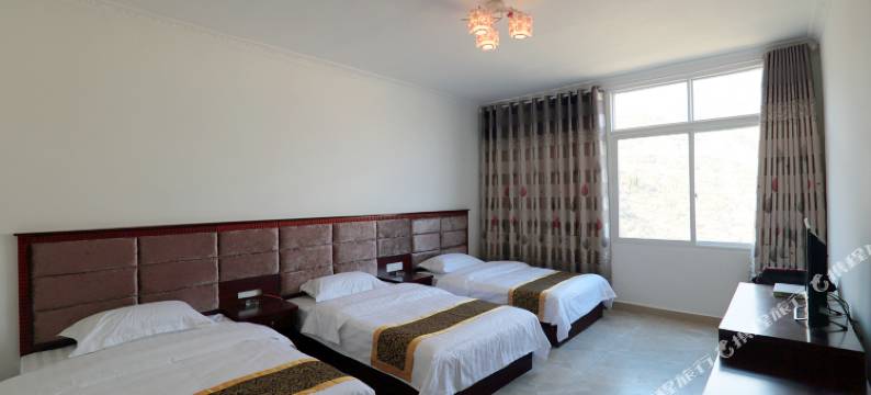 茂县山水人家图片