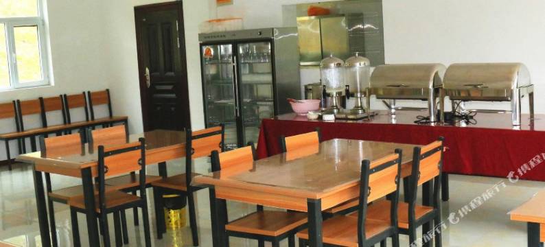 祁连绿野假日宾馆图片