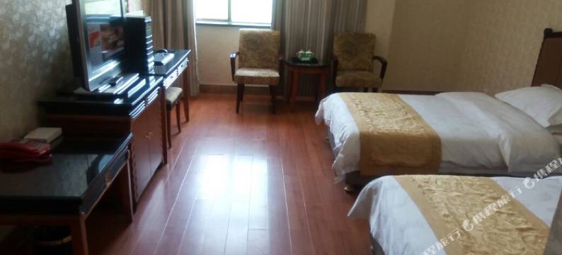 轮台长寿商务酒店图片