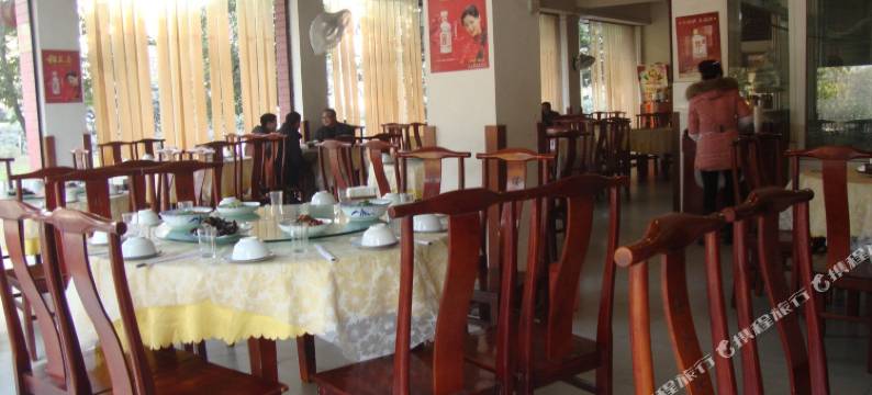 龙城宾馆(成都龙城传媒工商学院店)图片