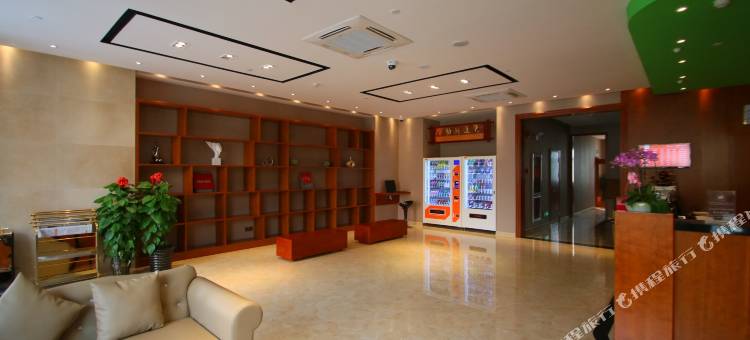 上海U精选酒店(上海西渡地铁站店)图片