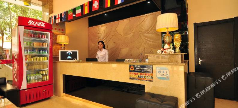 悦乐格调酒店(昆医附二院店)图片