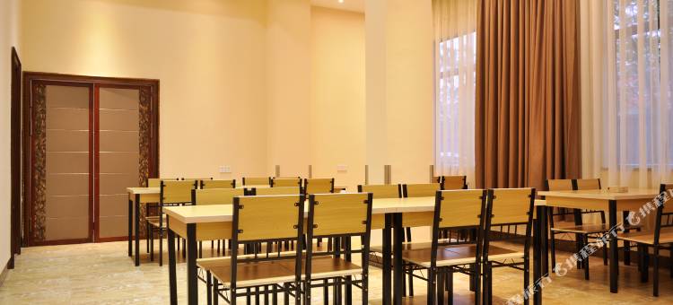 江门朗廷酒店(江门汇悦大融城五邑华侨广场店)图片