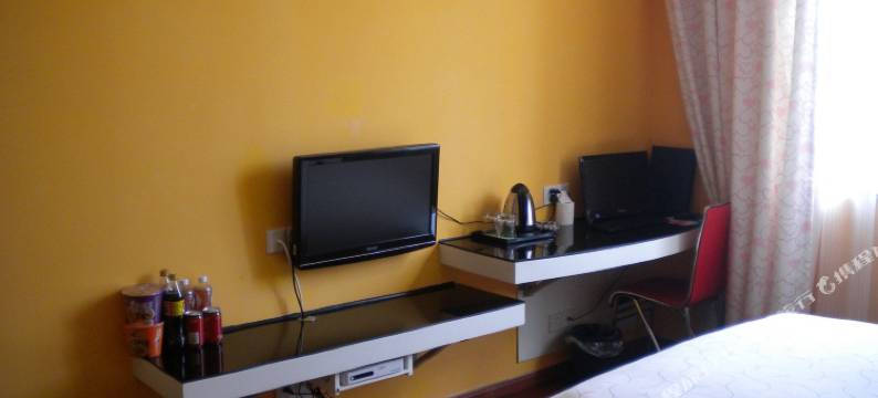 潜山金鸟巢主题宾馆图片