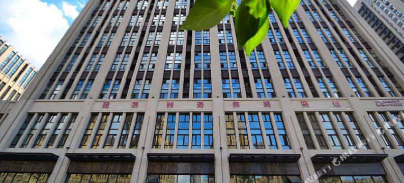 蓝爵商务休闲宾馆(哈尔滨西站万达广场店)图片