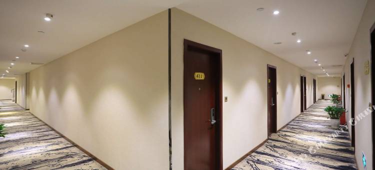 八方连锁酒店(重庆解放碑店)图片