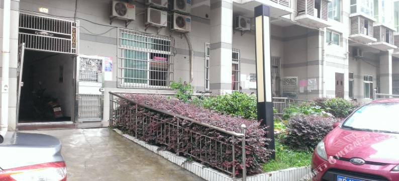 吴姐青年旅社(赣州火车站店)图片