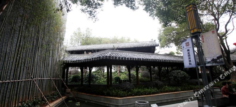 南昌奋斗青年公寓图片