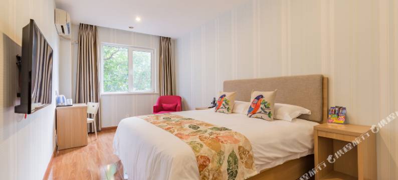 成都柒加贰酒店图片