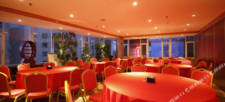 吉龙假日精品酒店(吉林火车站财富广场店)图片