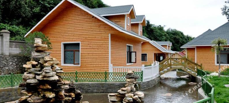 冕宁西康温泉酒店图片