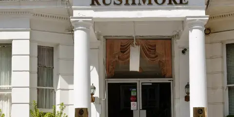 拉什莫爾酒店