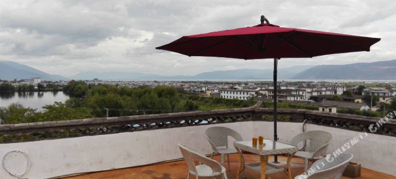 大理诗和远方的家客栈图片