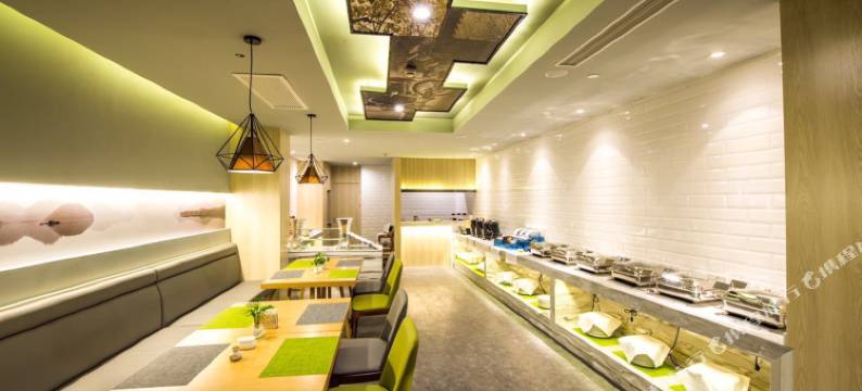 上海虹桥机场吴中路亚朵酒店图片