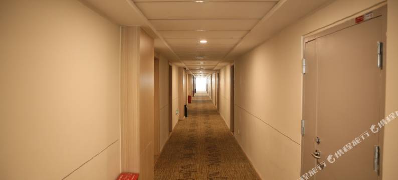 华驿精选酒店(中达商贸城店)图片