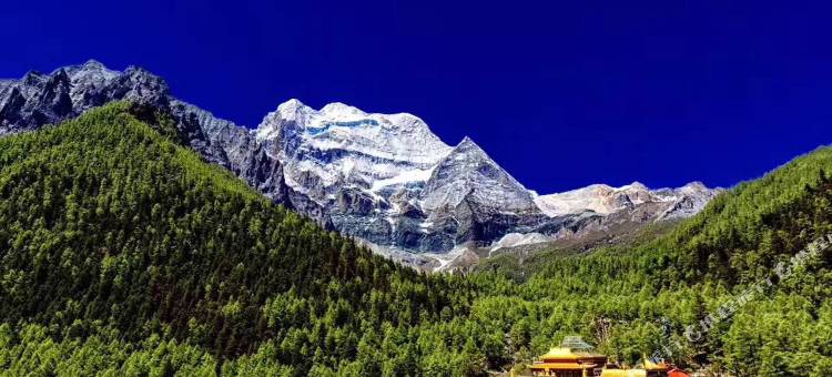 稻城亚丁天堂·望山民宿(香格里拉镇稻城亚丁景区店)图片