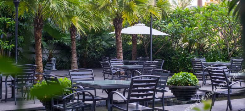 海口悦玺海景酒店(万绿园云洞图书馆店)图片