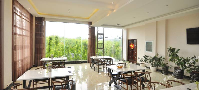 佰年晟世酒店(昆明长水机场店)图片