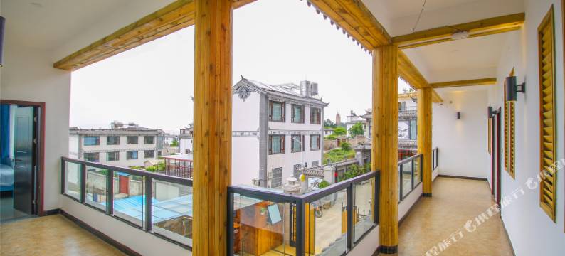 大理朵拉客栈图片