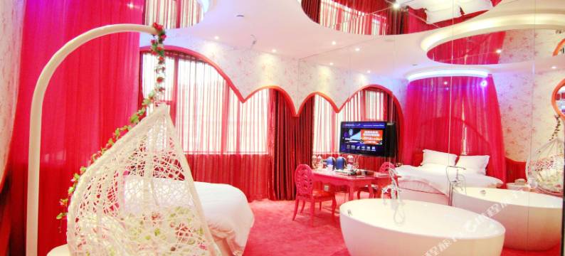 右惑主题酒店(重庆解放碑店)图片