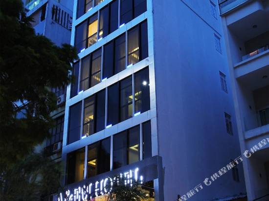 A&EM二征夫人街酒店