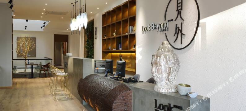 见外精品客栈(海口骑楼老街钟楼店)图片