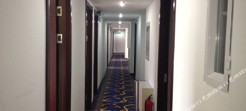 时尚睡吧宾馆(承德附属医院店)图片