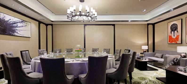 雅乐庭·龙安酒店(武汉光谷广场地铁站店)图片