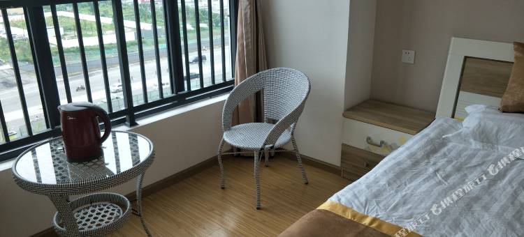 成都简约温馨小屋图片