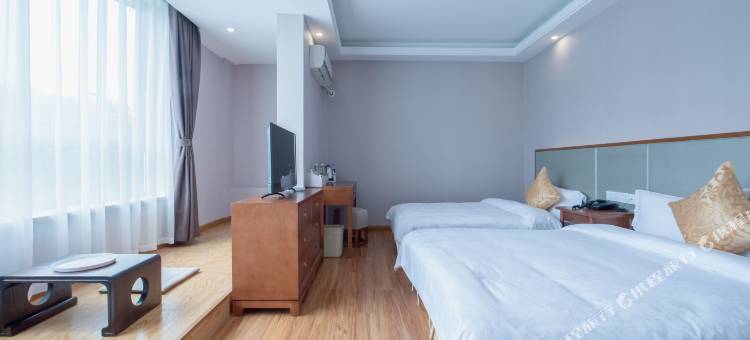 阳澄之星商旅酒店(苏州唯亭镇戈巷街地铁站店)图片