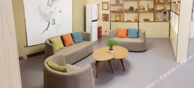 7天优品酒店(昆明高铁南站大学城地铁站店)图片