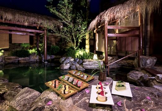 Xinyue Hot Spring Holiday HotelHotel Overview