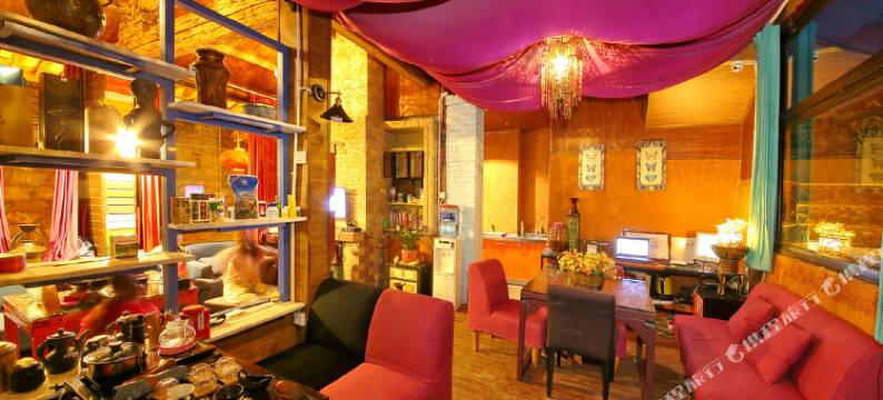 丽江束河五彩里阁客栈图片