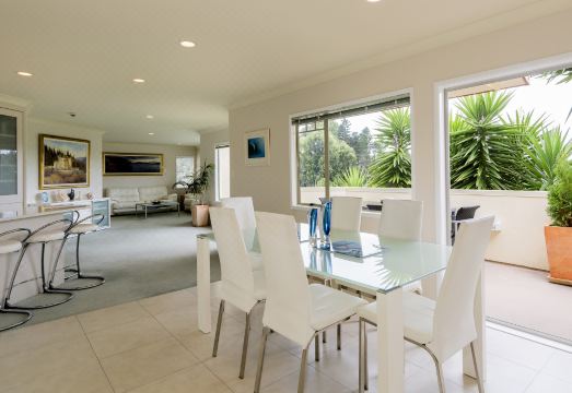 Seascape Villa B&B Hotel Overview